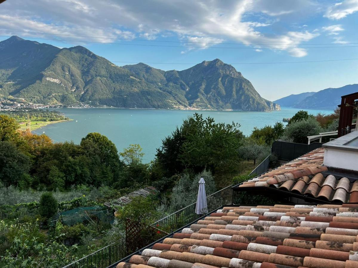 Iseo Lake Villa Con Vista Lago E Piscina Costa Volpino Bagian luar foto
