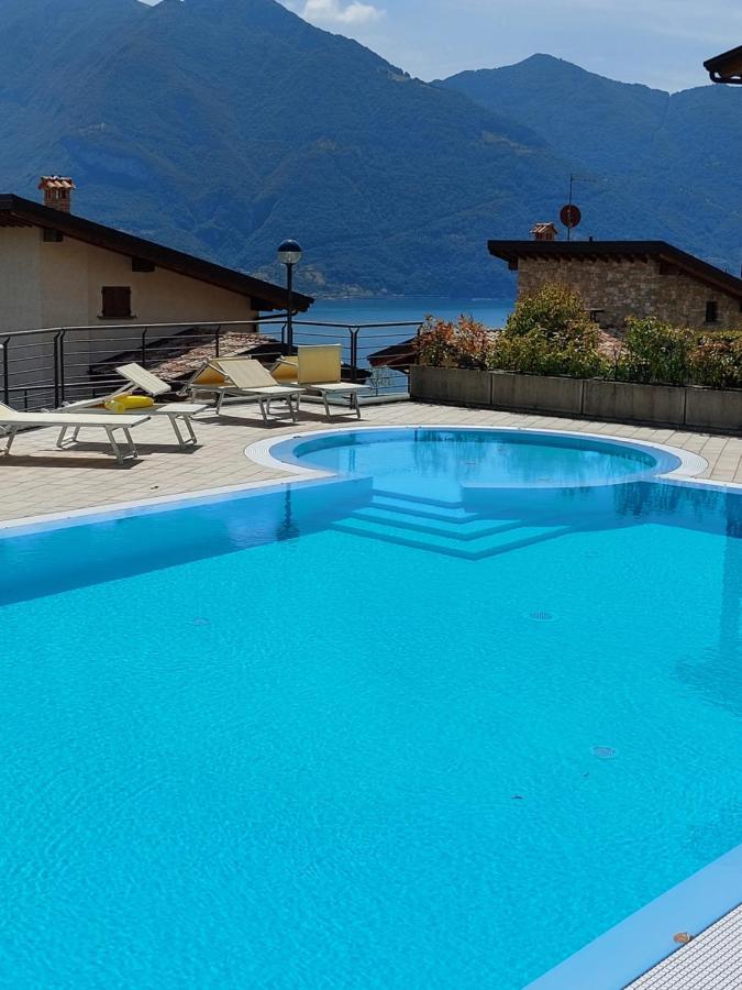 Iseo Lake Villa Con Vista Lago E Piscina Costa Volpino Bagian luar foto