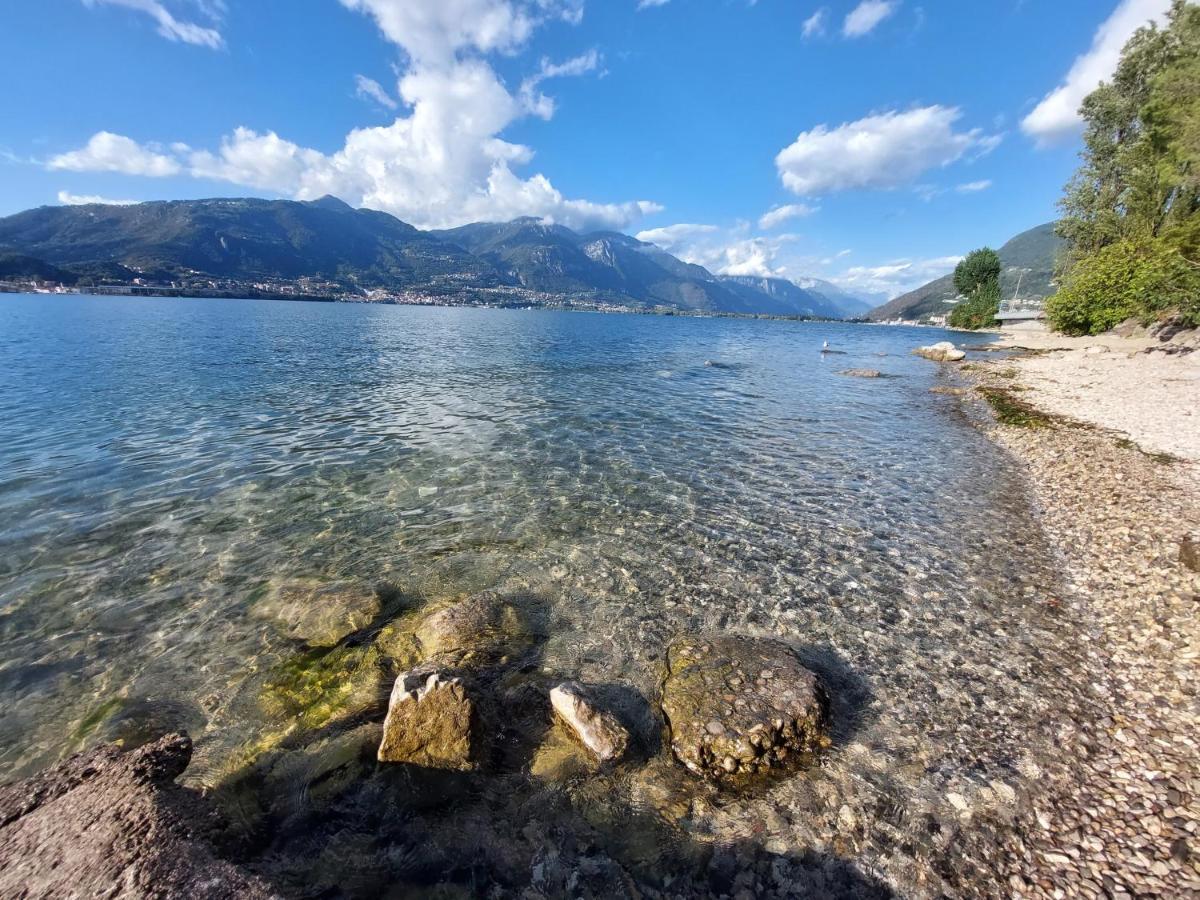 Iseo Lake Villa Con Vista Lago E Piscina Costa Volpino Bagian luar foto