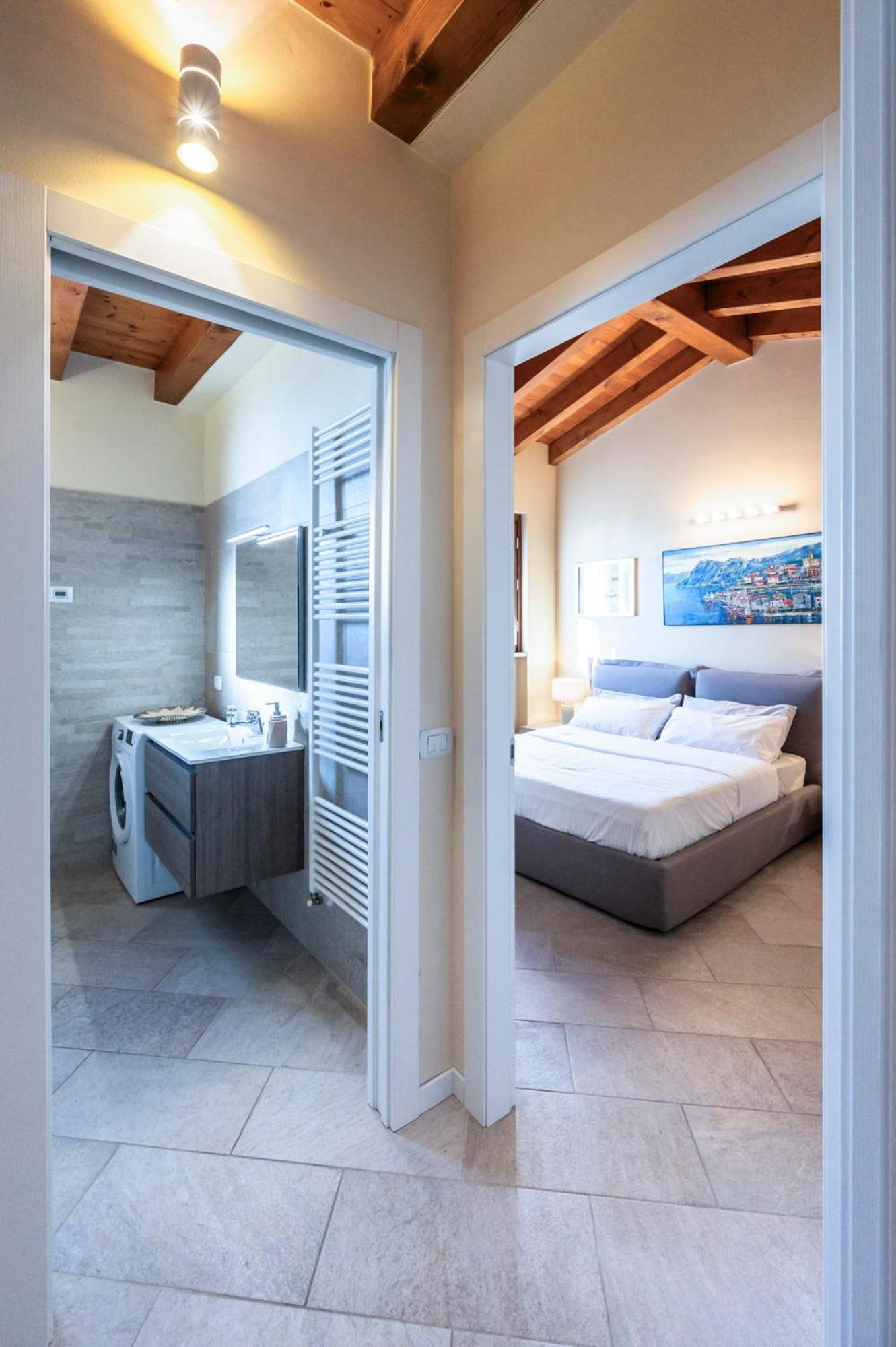 Iseo Lake Villa Con Vista Lago E Piscina Costa Volpino Bagian luar foto